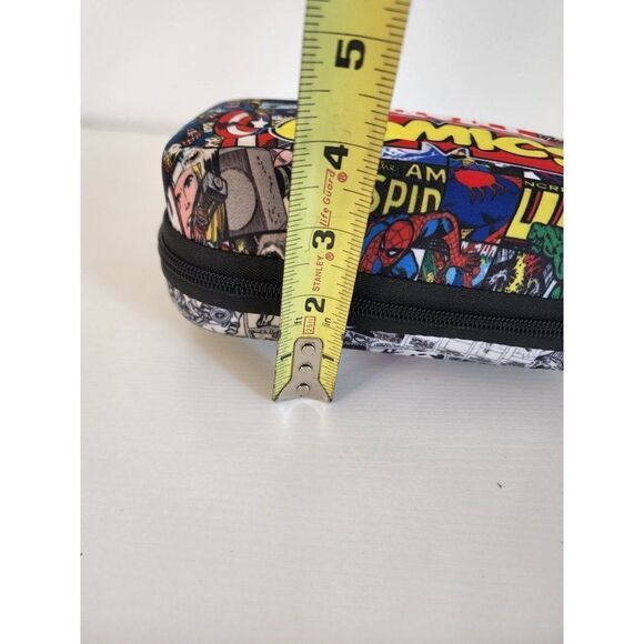 Marvel comics  zippered  box - Picture 3 of 8